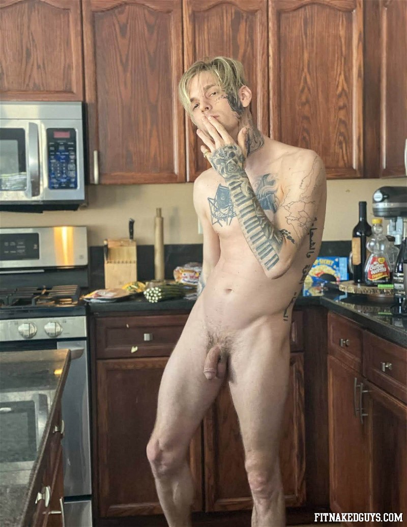 Aaron's Nude Gallery: Feast Your Eyes on His Naked Body