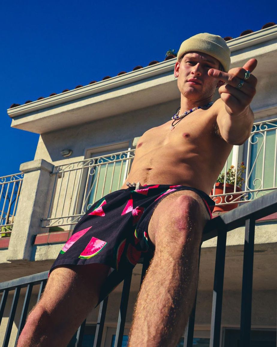 Model Actor Ansel Wolf Pierce Shirtless And Barefoot By The Pool